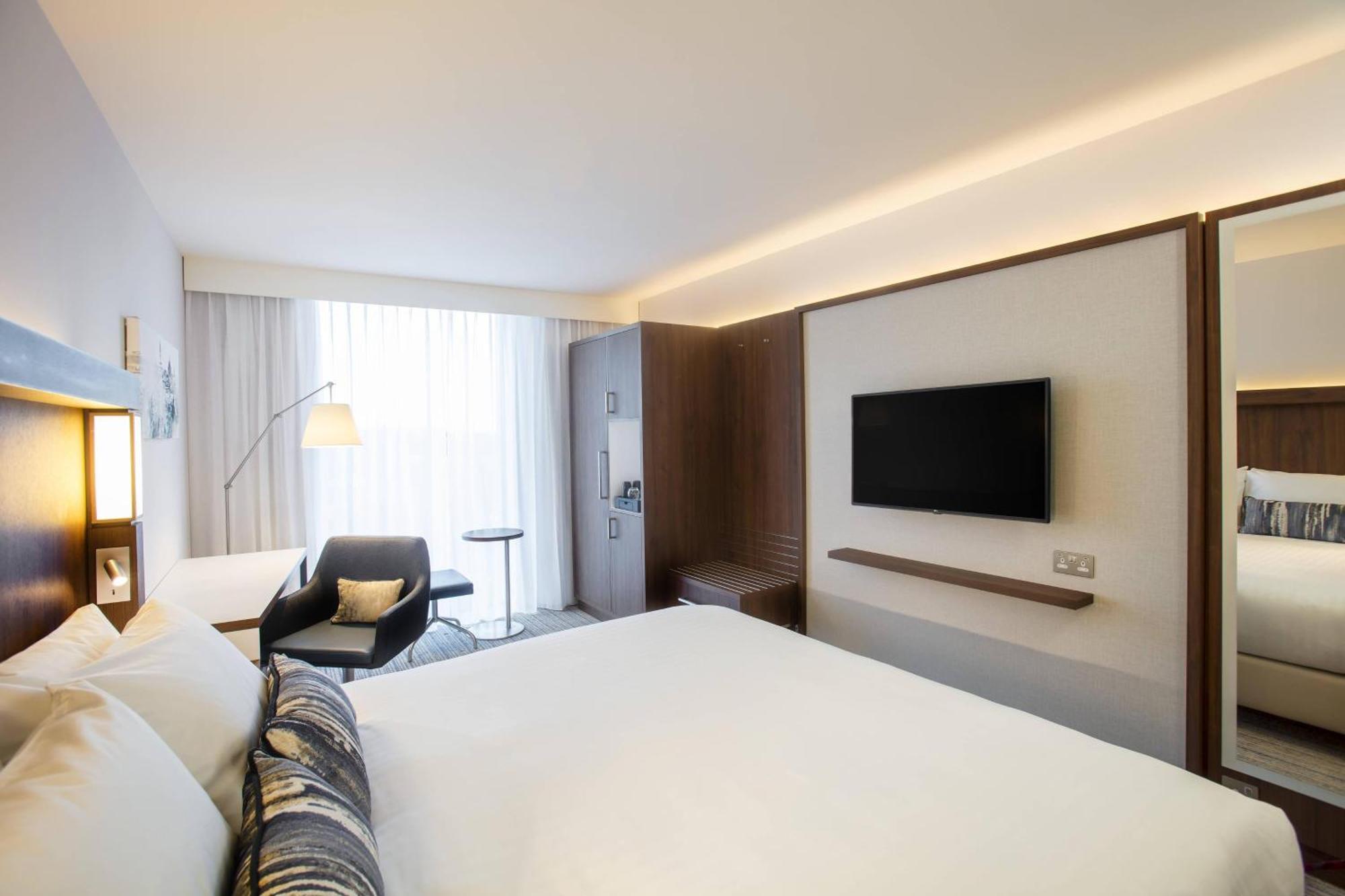 คอร์ตยาร์ด บาย แมริออท เอดินเบอระ เวสต์ Hotel เอดินบะระ ภายนอก รูปภาพ